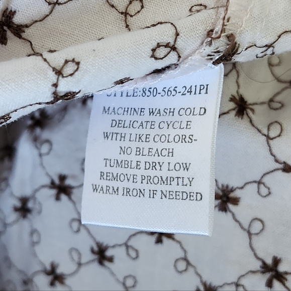 Roughrider Pink Western Riding Button Down - Picture 5 of 5